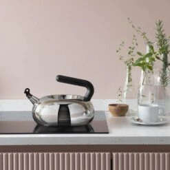 Alessi Bulbul Fluitketel 2,5 Liter Rvs Special Edition 4 Alessi Bulbul Fluitketel 2,5 Liter Rvs Special Edition -Thee En Koffie Winkel 0013 ac100 amb 1 1x1